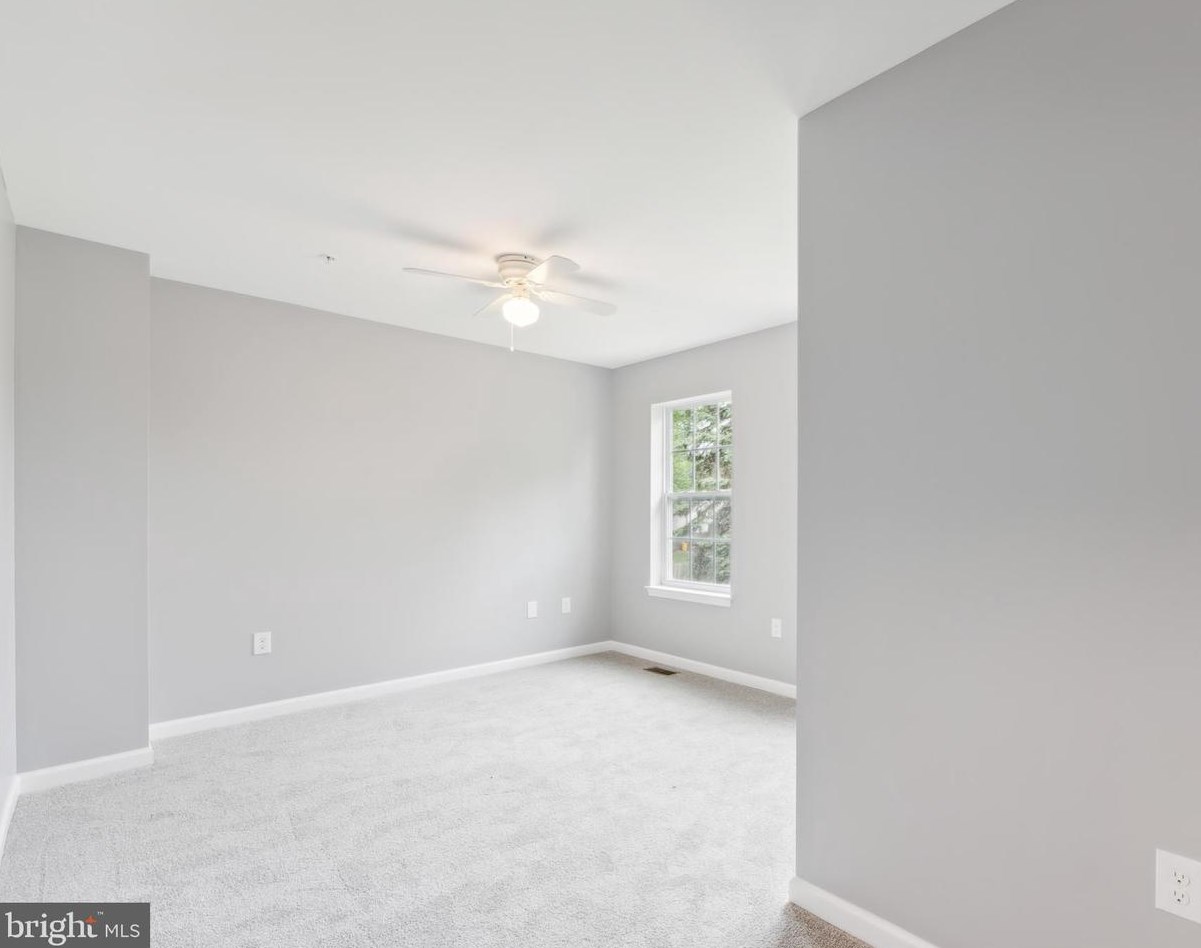5902 Hilltop Ave, Baltimore MD  21221-3041 exterior