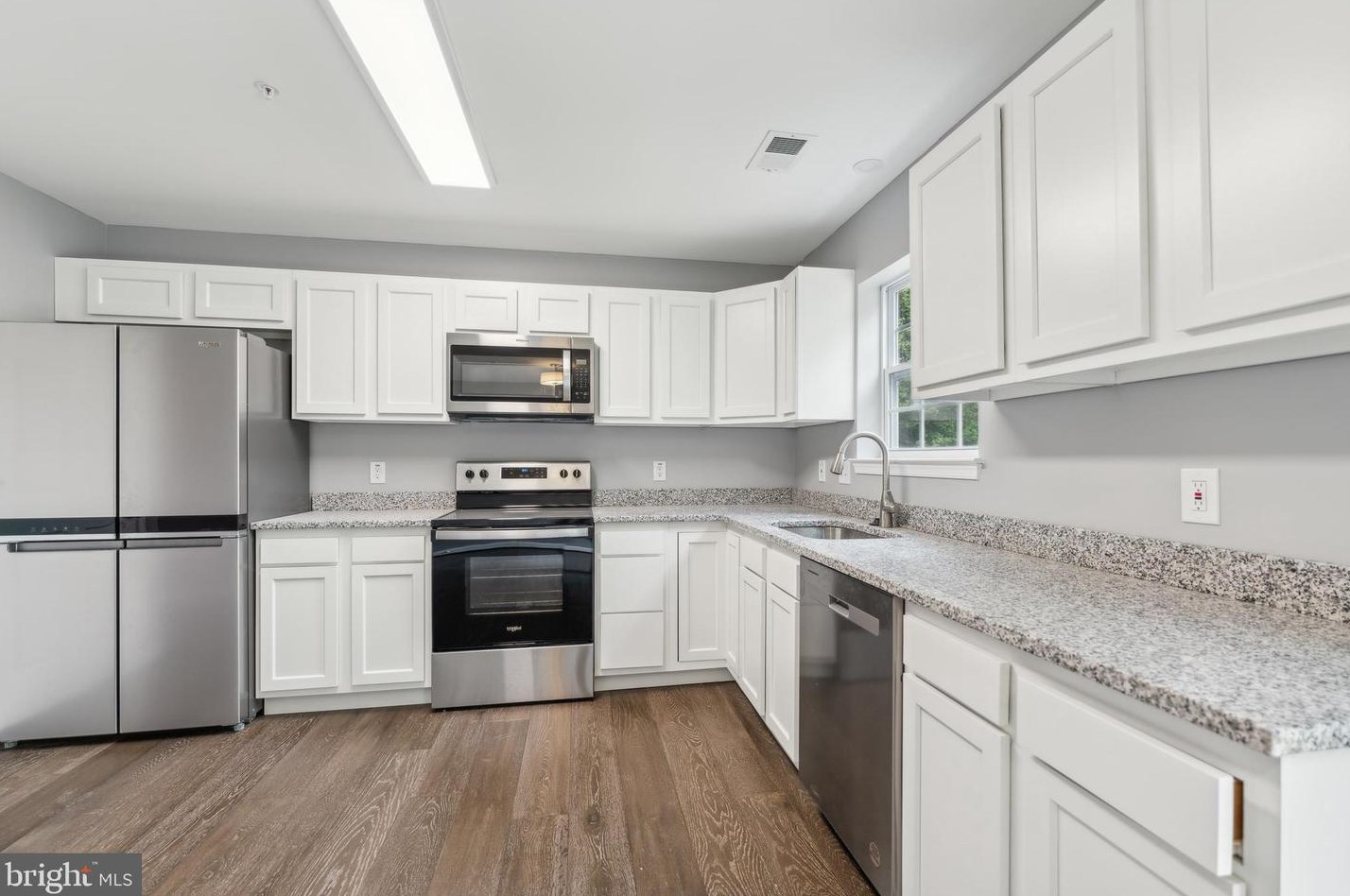 5902 Hilltop Ave, Baltimore MD  21221-3041 exterior