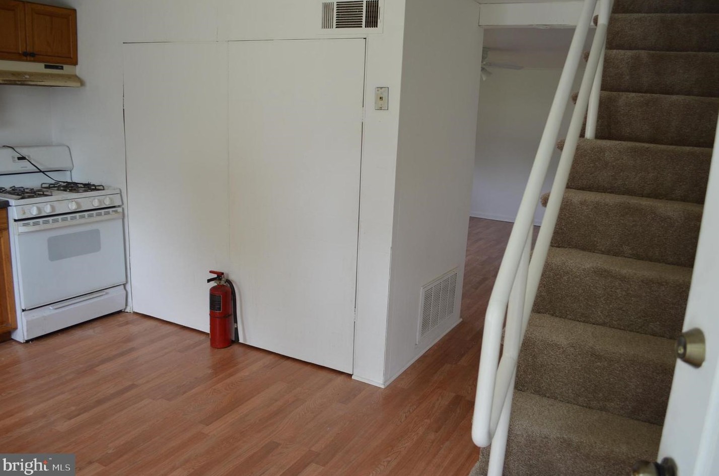 3171 Fwy, Baltimore MD 21227-3415 exterior