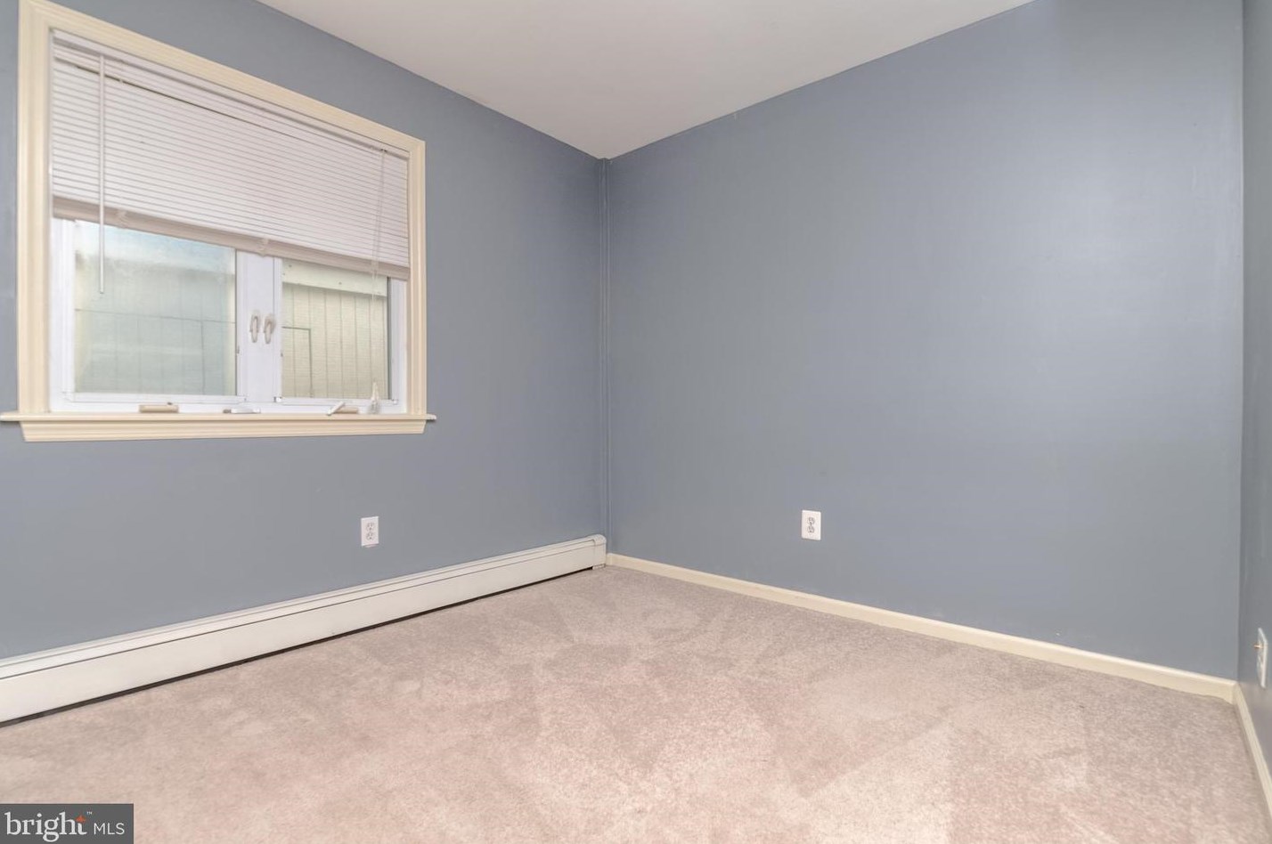 1304 Wilson Point Rd, Baltimore MD 21220-5514 exterior