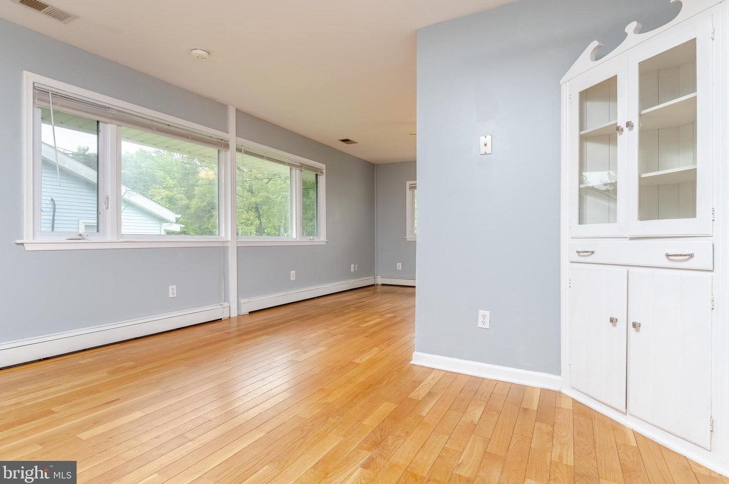 1304 Wilson Point Rd, Baltimore MD 21220-5514 exterior