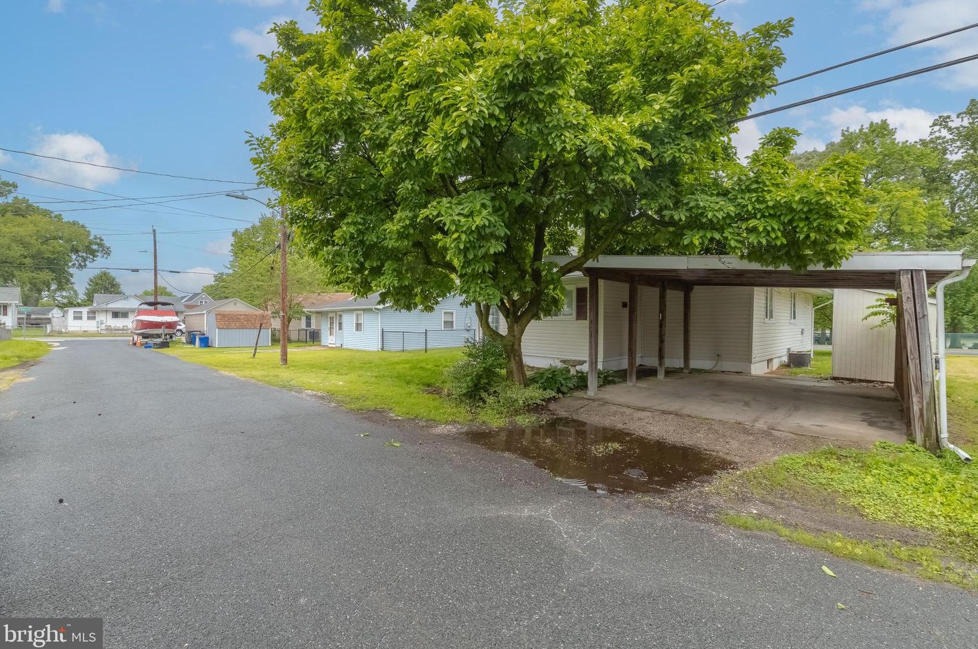 1304 Wilson Point Rd, Baltimore MD 21220-5514 exterior