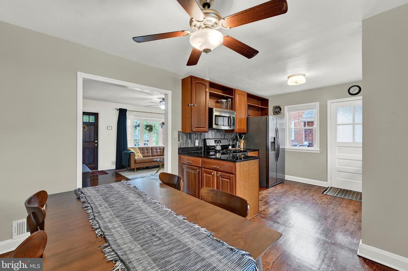 8710 Maravoss Ln, Baltimore MD  21234-4726 exterior
