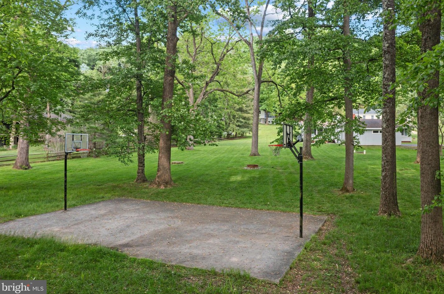 716 Seminary Ave, Baltimore MD  21286-1538 exterior