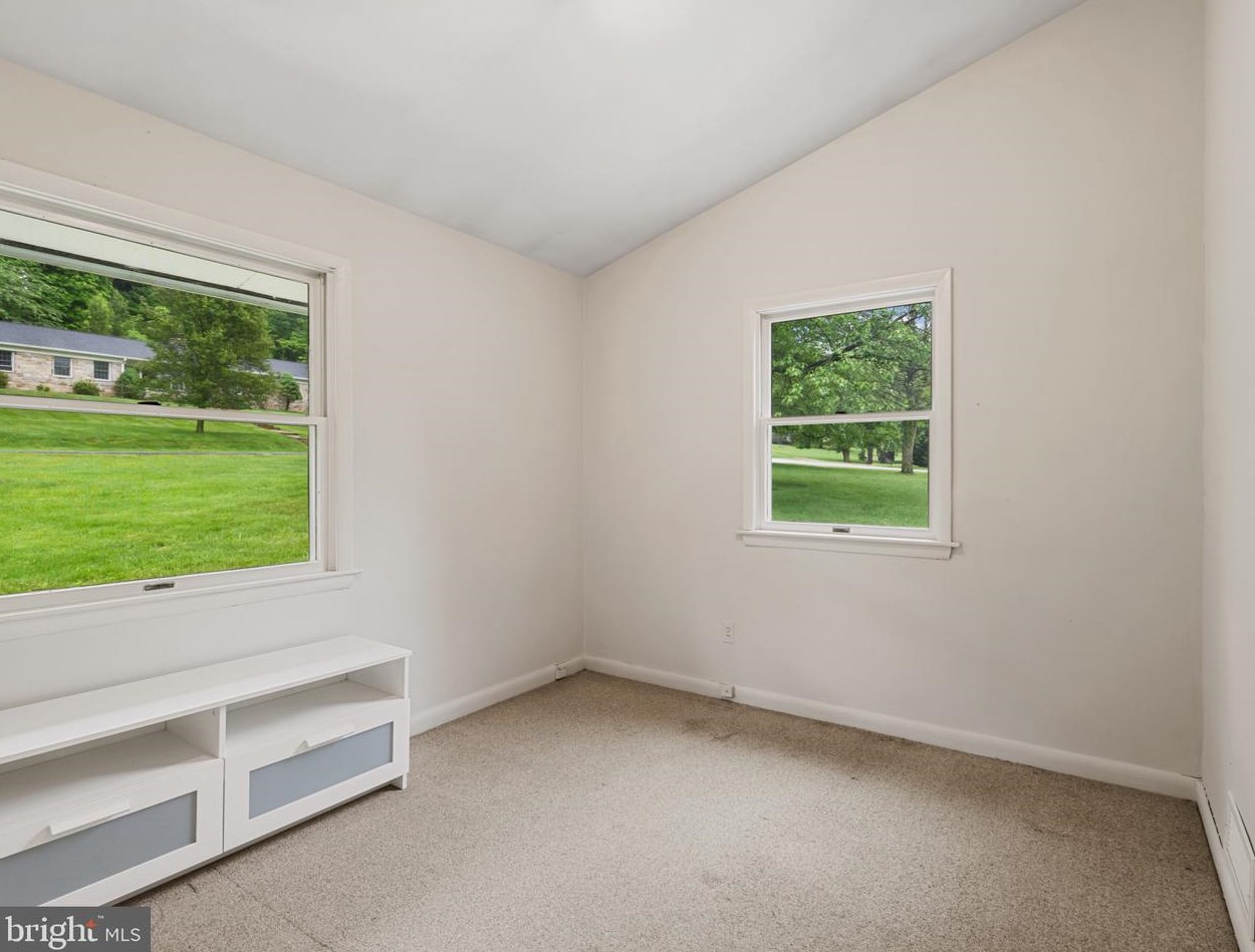 716 Seminary Ave, Baltimore MD  21286-1538 exterior