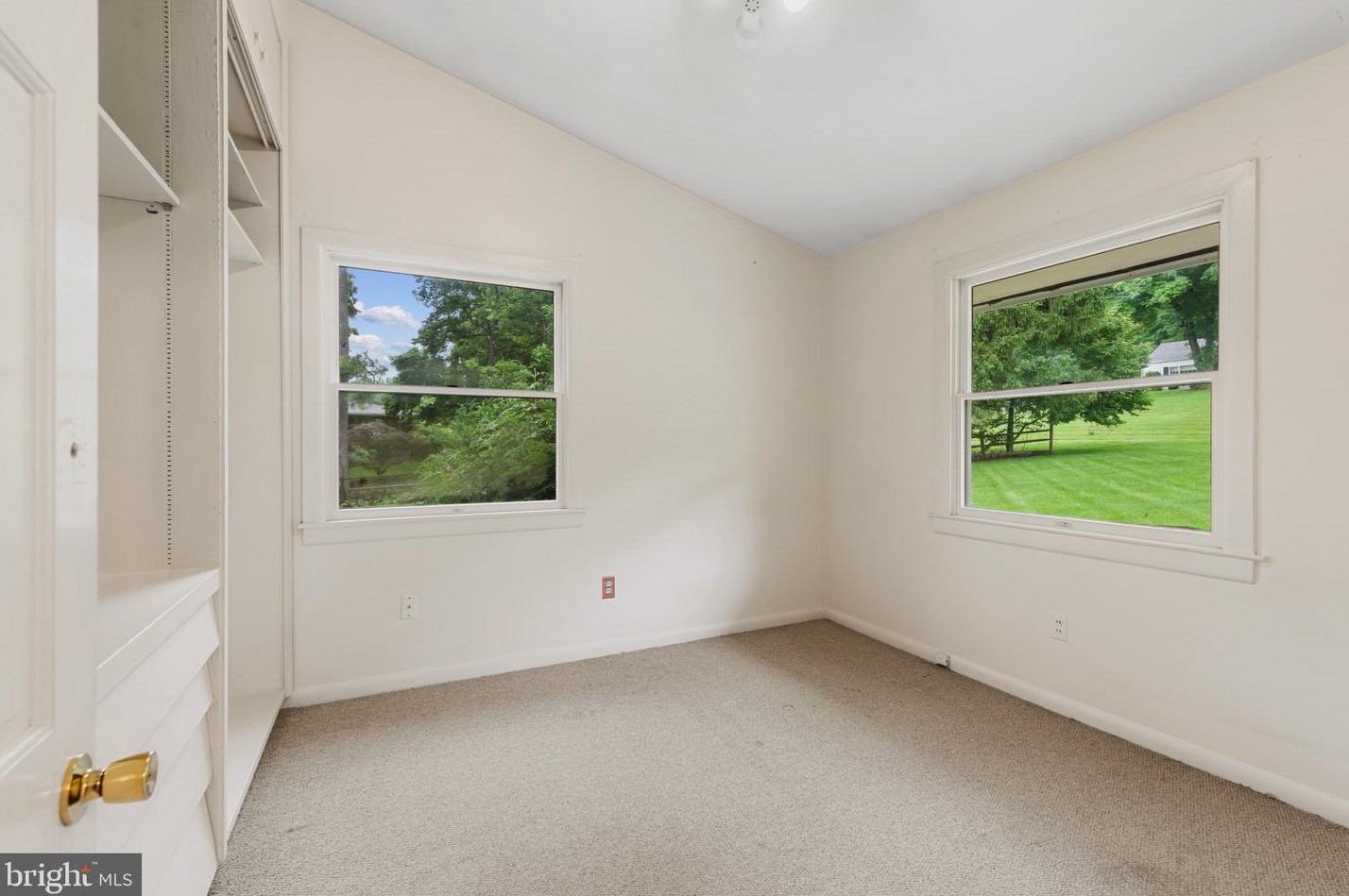 716 Seminary Ave, Baltimore MD  21286-1538 exterior