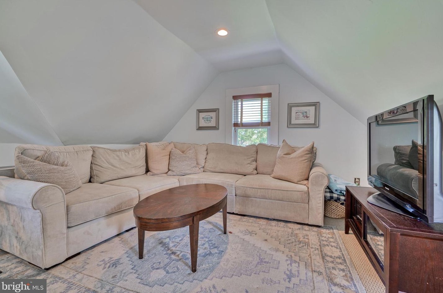 105 Burke Ave, Baltimore MD 21286-1118 exterior