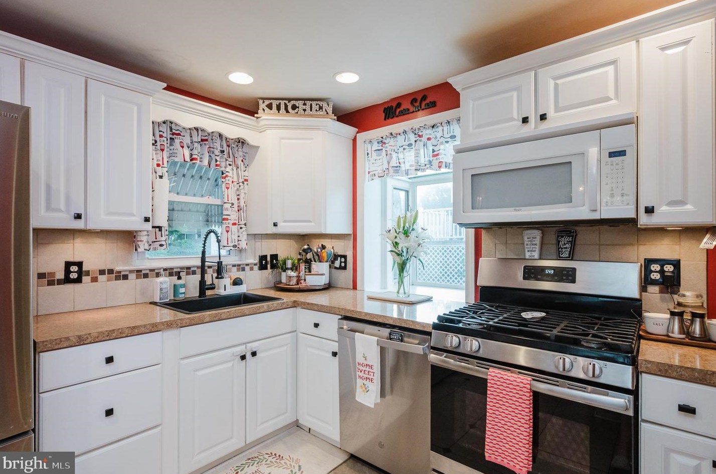 17 Fuller Ave, Baltimore MD 21206-1013 exterior