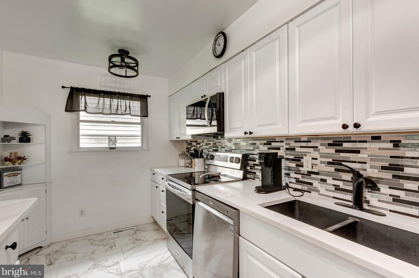 319 Stafford Dr, Baltimore MD  21228-3641 exterior