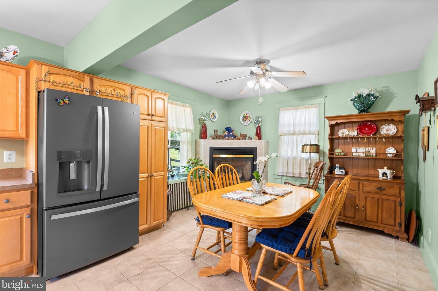 5576 Ashbourne Rd, Baltimore MD 21227-2814 exterior