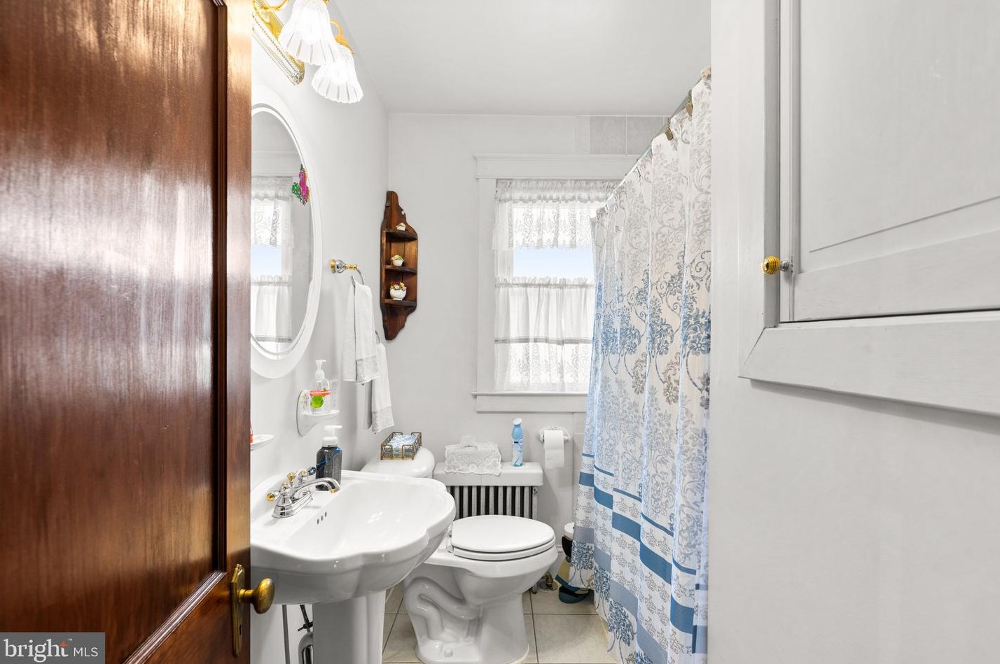 5576 Ashbourne Rd, Baltimore MD 21227-2814 exterior