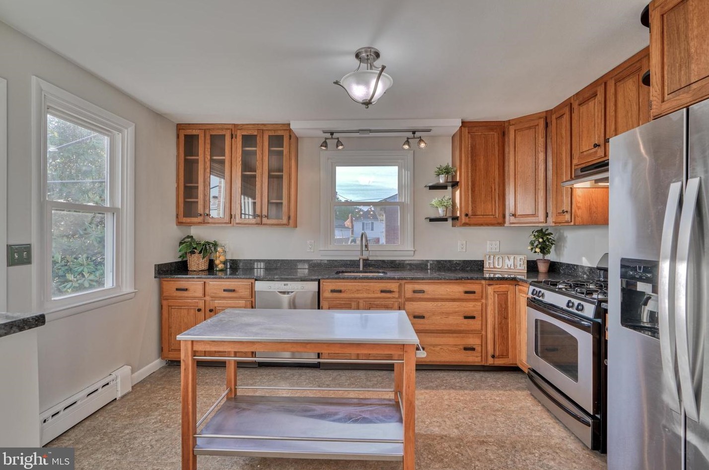 8808 Richmond Ave, Baltimore MD 21213-1145 exterior