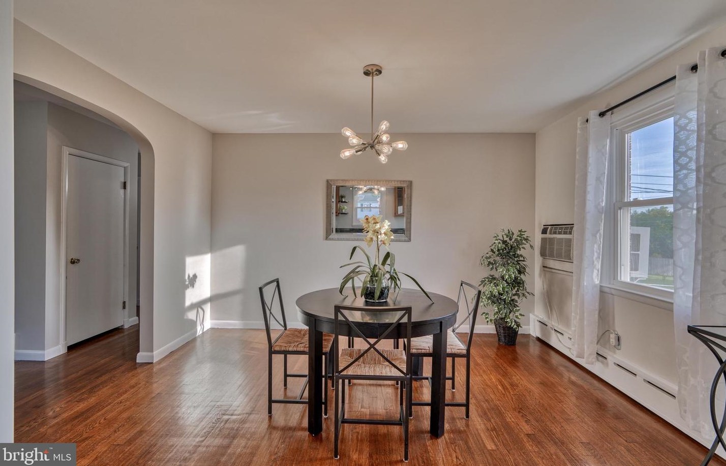 8808 Richmond Ave, Baltimore MD 21213-1145 exterior