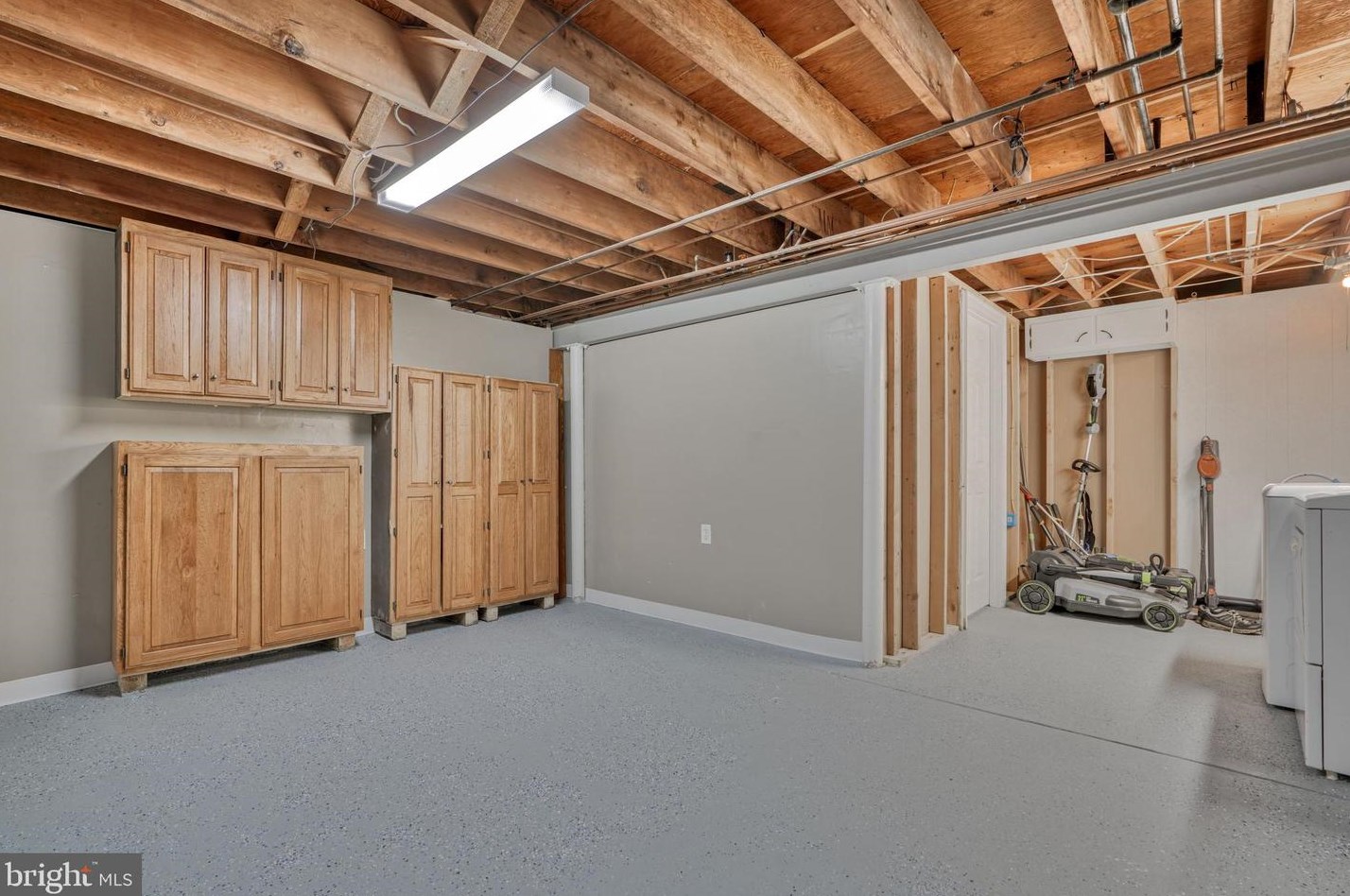 8808 Richmond Ave, Baltimore MD 21213-1145 exterior