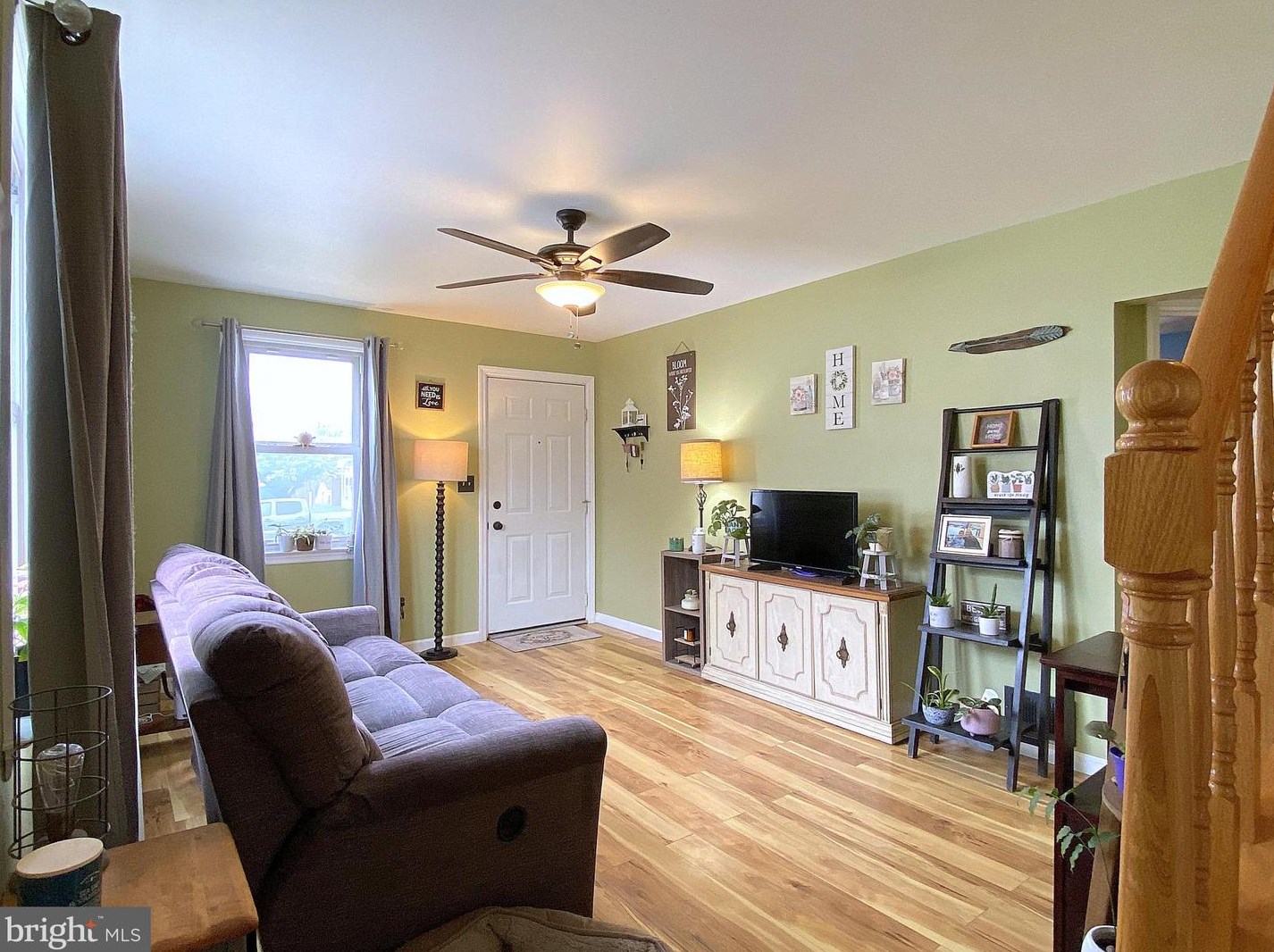 404 Taylor Ave, Baltimore MD 21228-2200 exterior