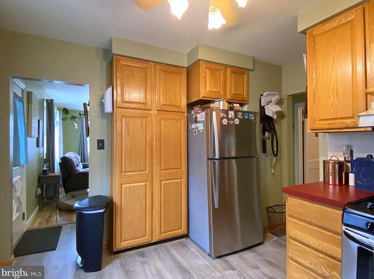 404 Taylor Ave, Baltimore MD 21228-2200 exterior