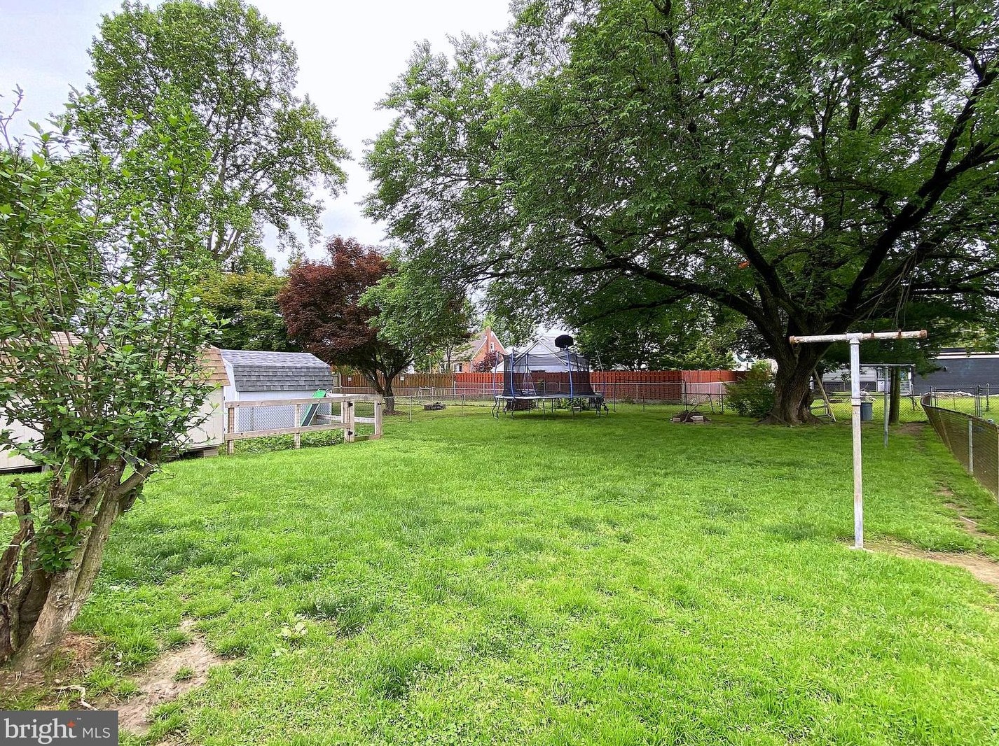 404 Taylor Ave, Baltimore MD 21228-2200 exterior