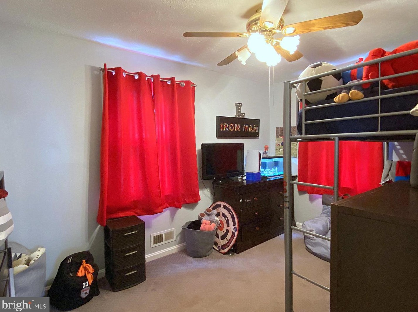 404 Taylor Ave, Baltimore MD 21228-2200 exterior