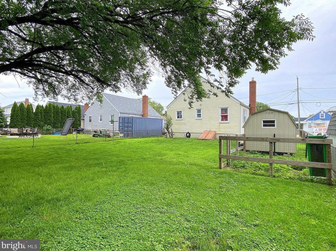 404 Taylor Ave, Baltimore MD 21228-2200 exterior