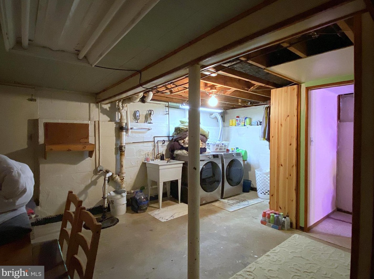 404 Taylor Ave, Baltimore MD 21228-2200 exterior