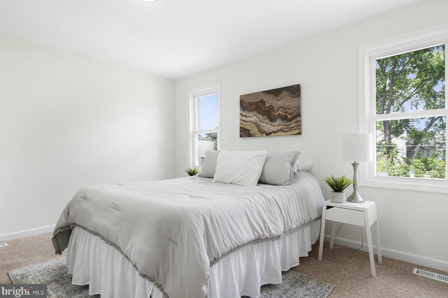 2816 New York Ave, Baltimore MD 21227-3727 exterior