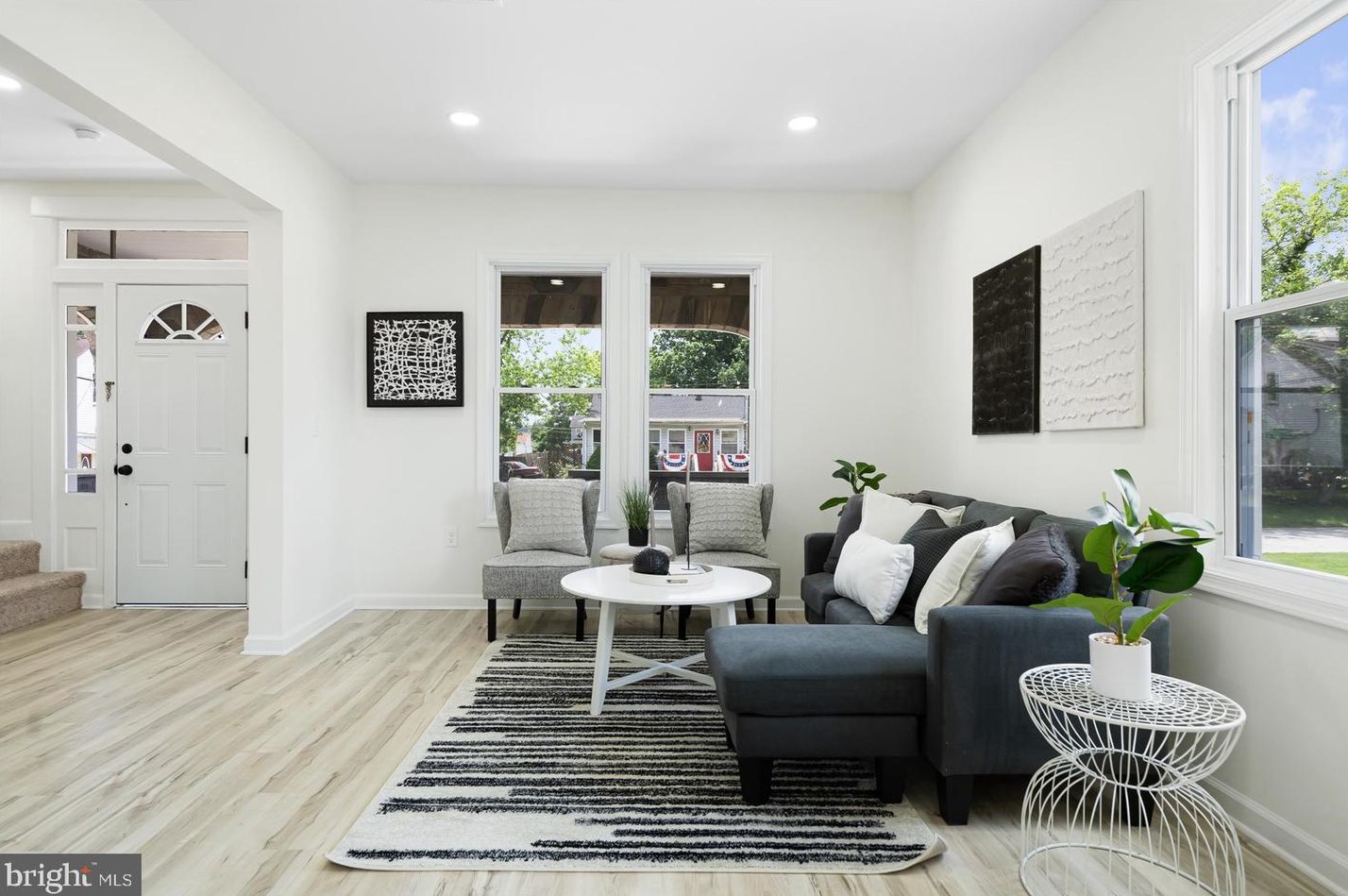 2816 New York Ave, Baltimore MD 21227-3727 exterior