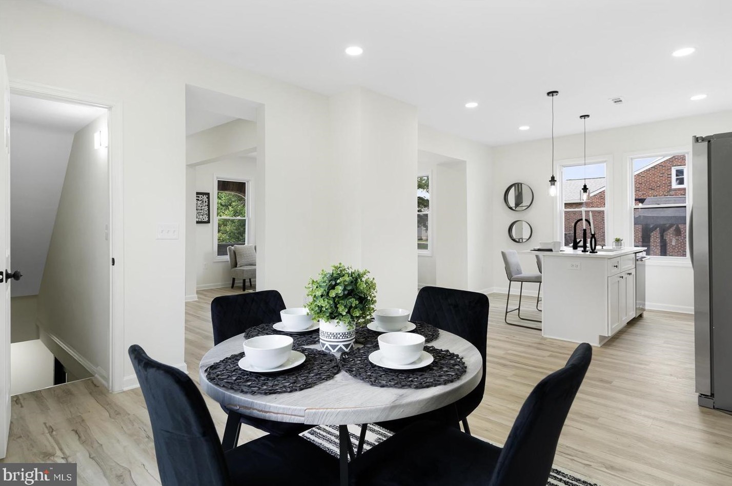 2816 New York Ave, Baltimore MD 21227-3727 exterior