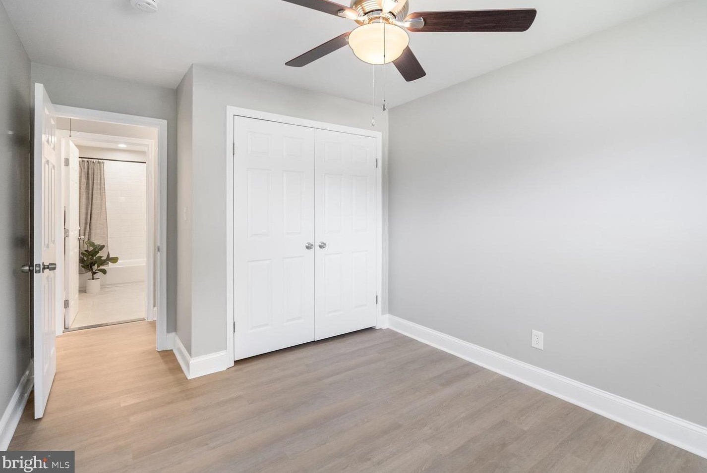 911 Rosedale Ave, Baltimore MD 21237-2728 exterior