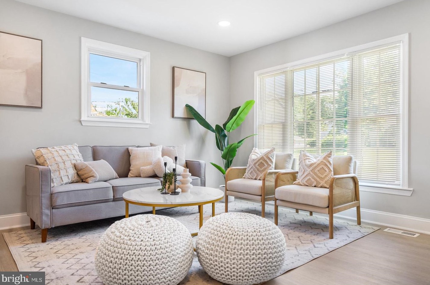 911 Rosedale Ave, Baltimore MD 21237-2728 exterior