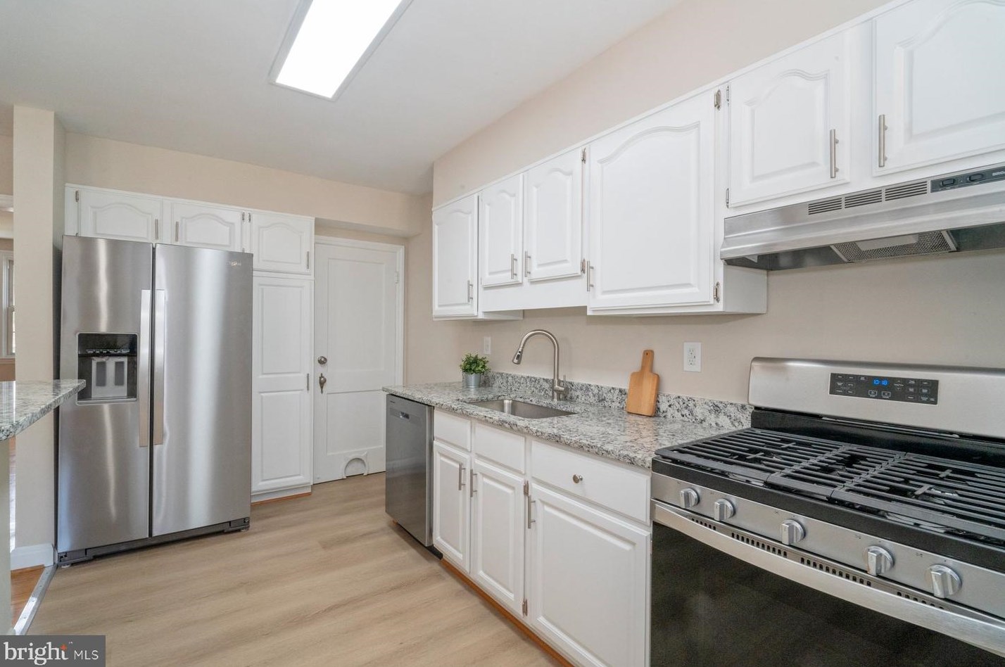 418 Stratford Rd, Baltimore MD  21228-1846 exterior