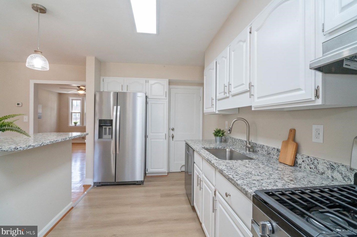 418 Stratford Rd, Baltimore MD  21228-1846 exterior