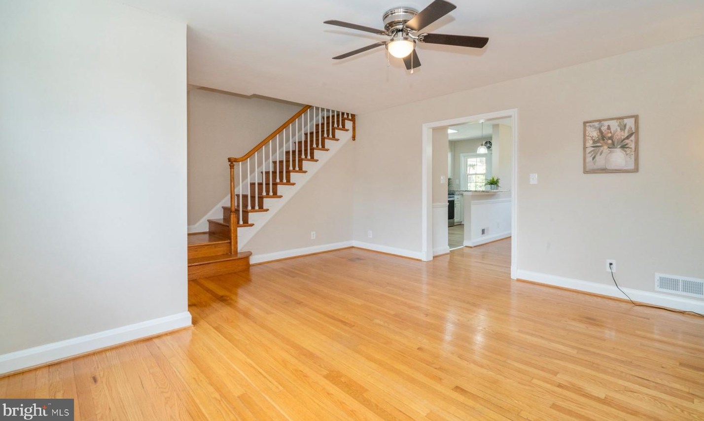 418 Stratford Rd, Baltimore MD  21228-1846 exterior
