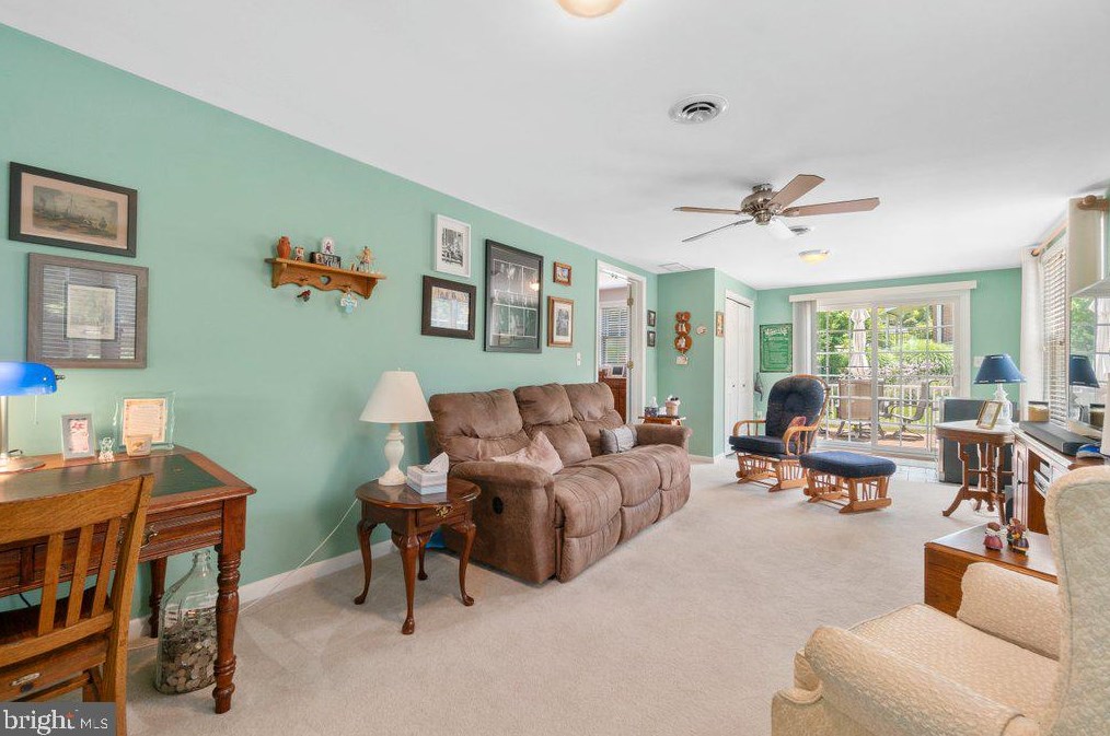 301 Roanoke Dr, Baltimore MD 21228-4243 exterior