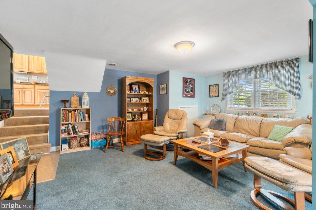 301 Roanoke Dr, Baltimore MD 21228-4243 exterior