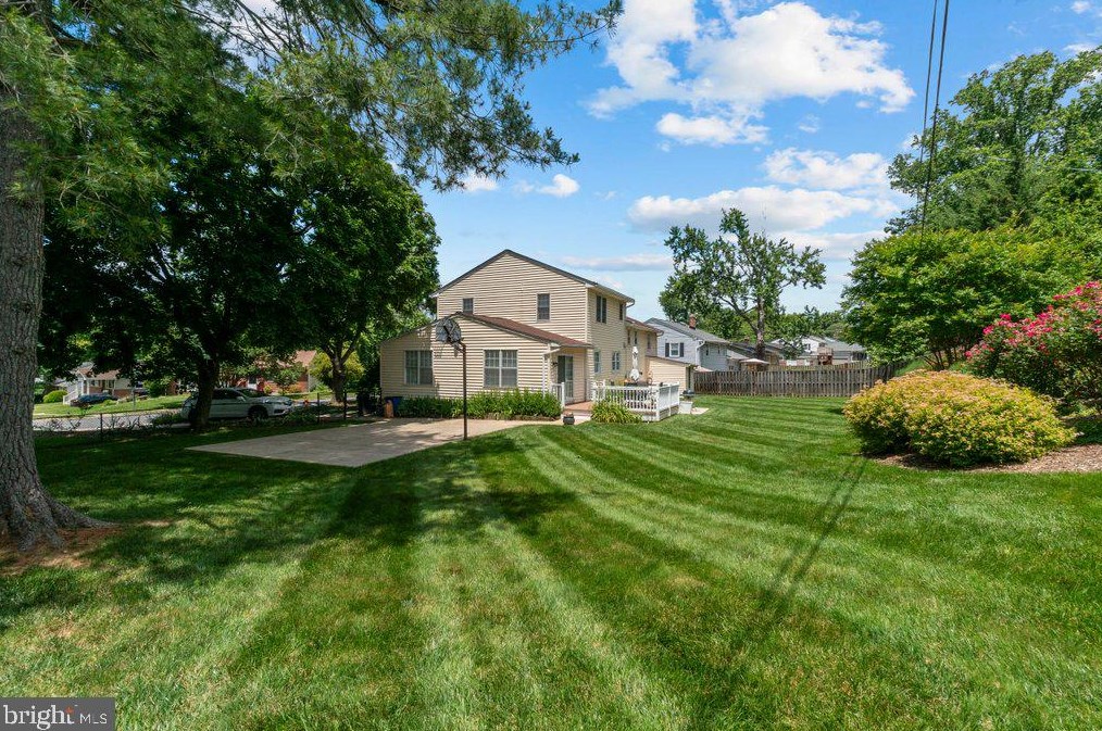 301 Roanoke Dr, Baltimore MD 21228-4243 exterior