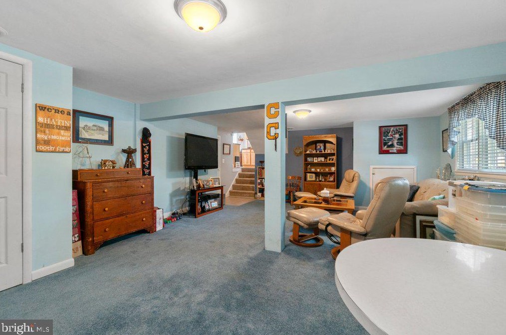 301 Roanoke Dr, Baltimore MD 21228-4243 exterior