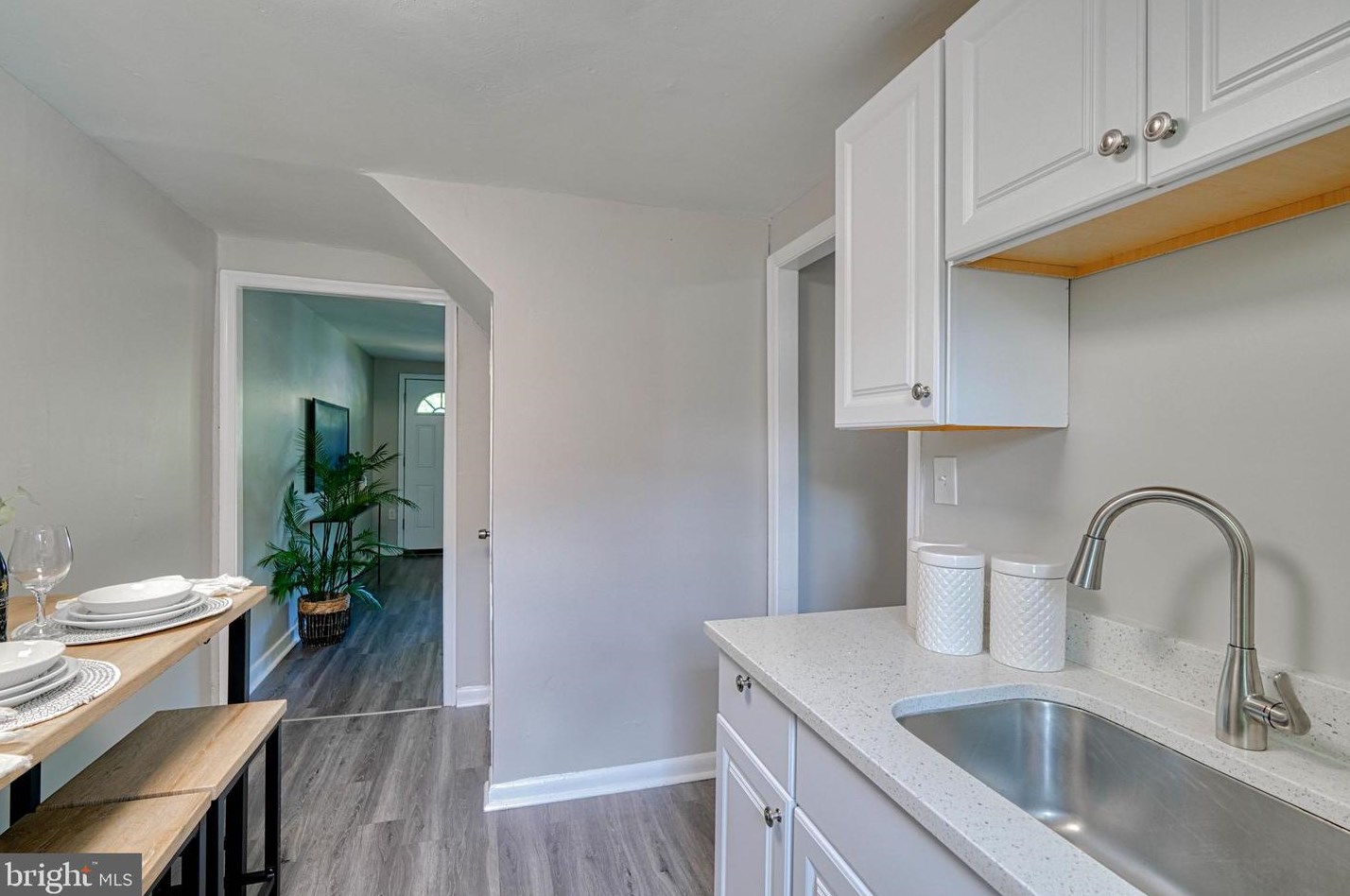 404 Avondale Rd, Baltimore MD  21222-6216 exterior