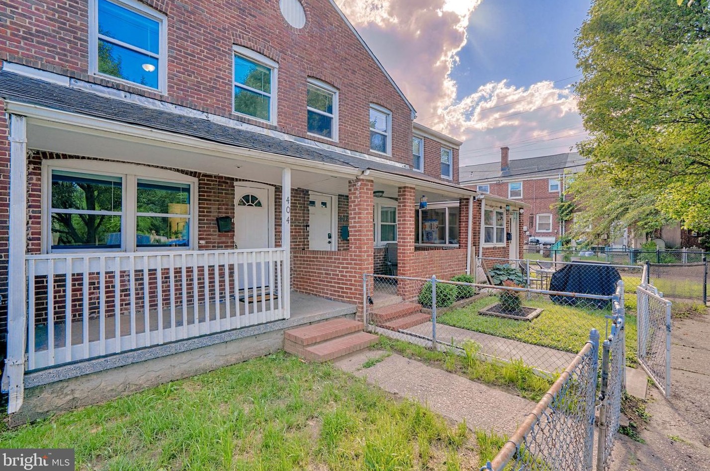 404 Avondale Rd, Baltimore MD  21222-6216 exterior