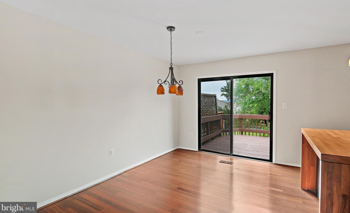 11 Heather Hl Rd, Baltimore MD  21228-6101 exterior