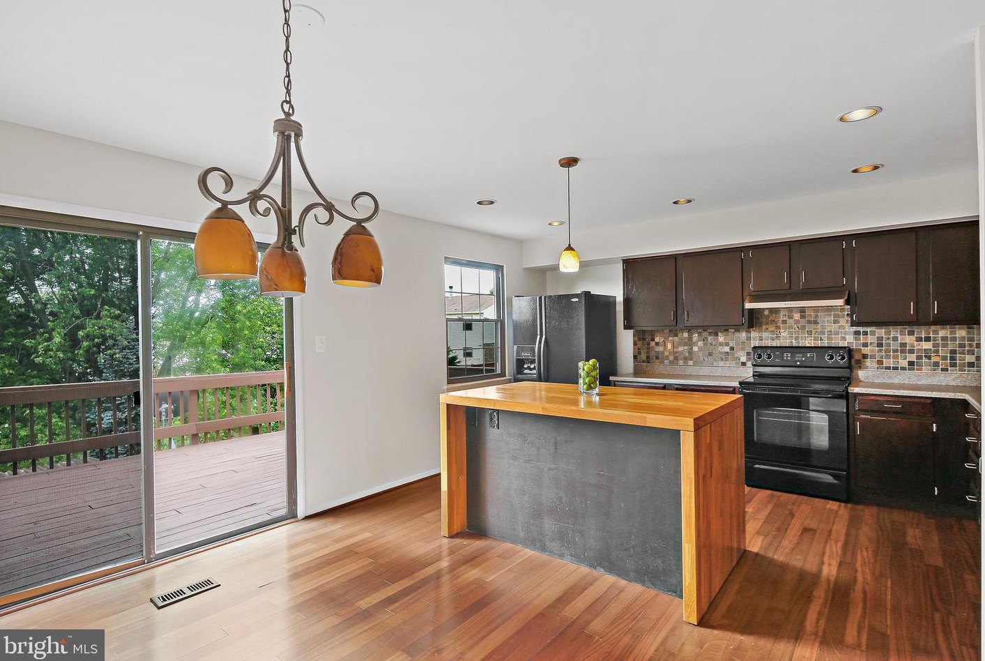 11 Heather Hl Rd, Baltimore MD  21228-6101 exterior