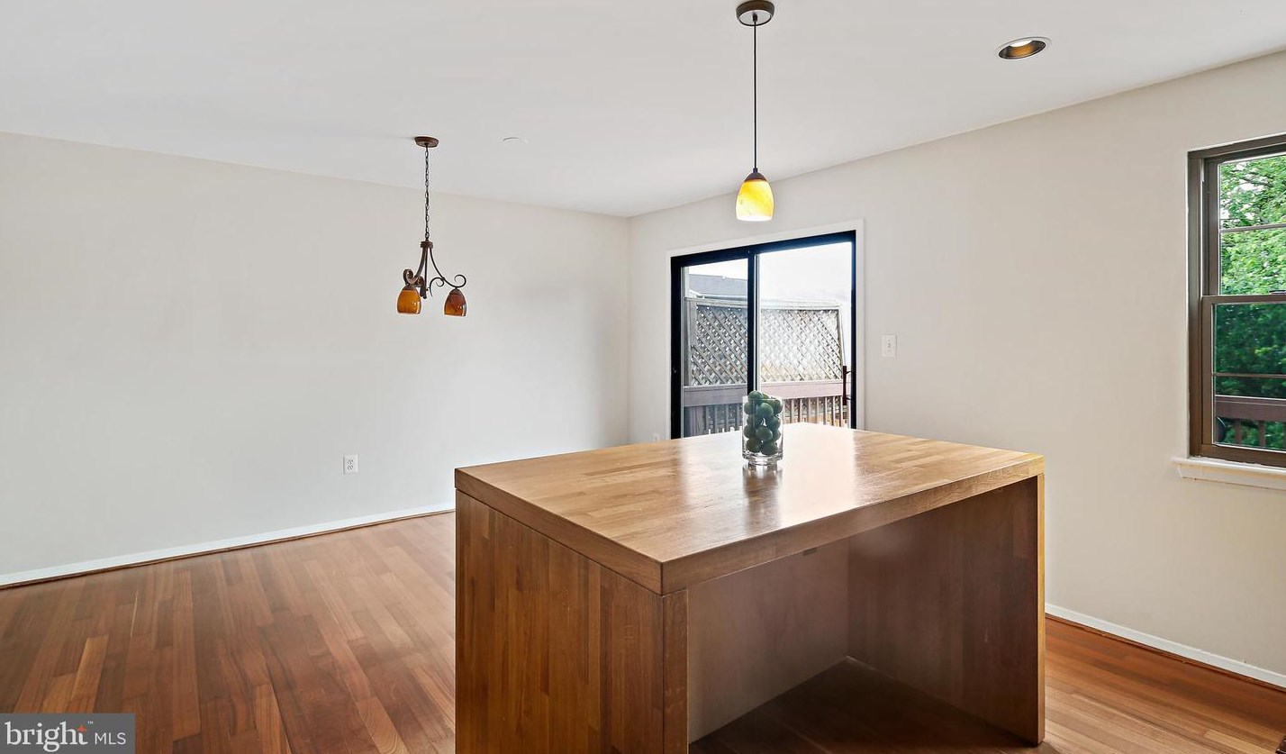 11 Heather Hl Rd, Baltimore MD  21228-6101 exterior