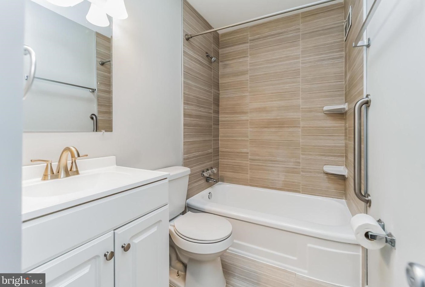 3422 Dunran Rd, Baltimore MD 21222-5946 exterior