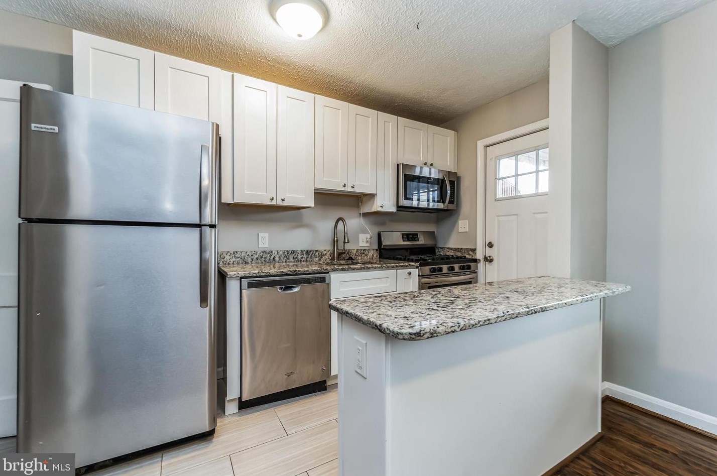 3422 Dunran Rd, Baltimore MD 21222-5946 exterior