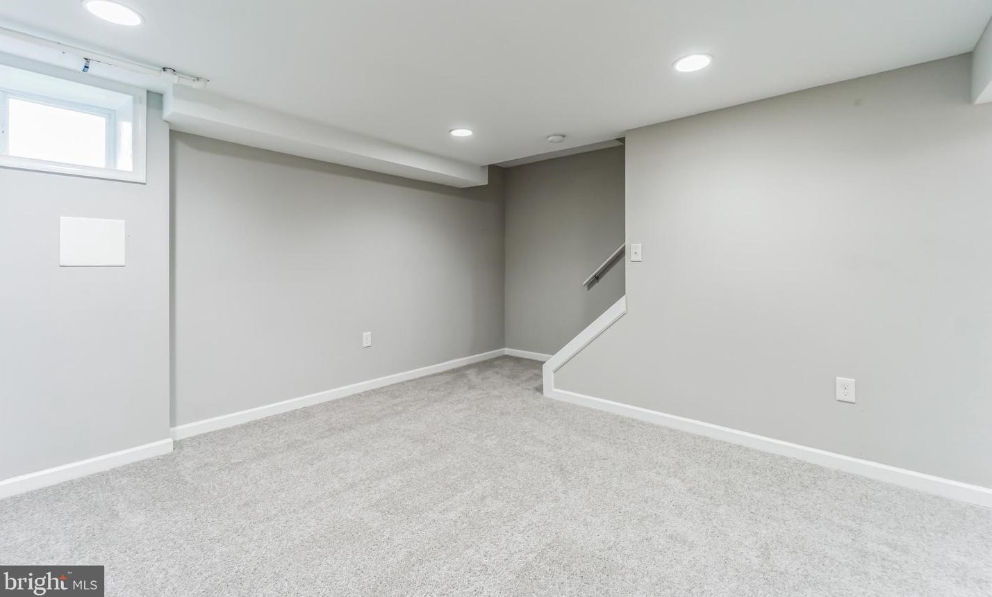 3422 Dunran Rd, Baltimore MD 21222-5946 exterior