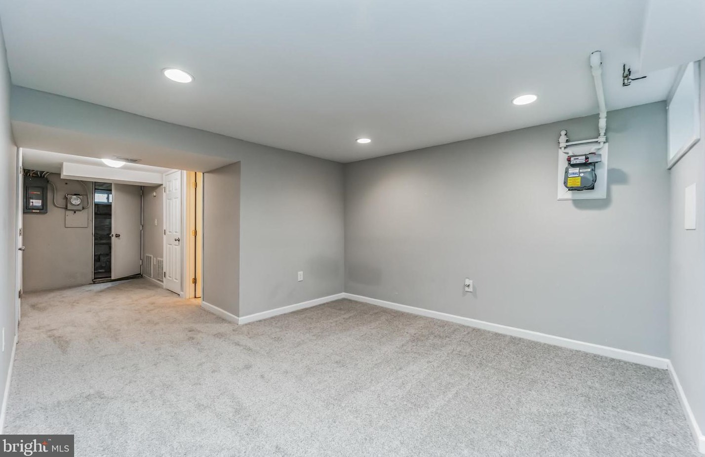 3422 Dunran Rd, Baltimore MD 21222-5946 exterior