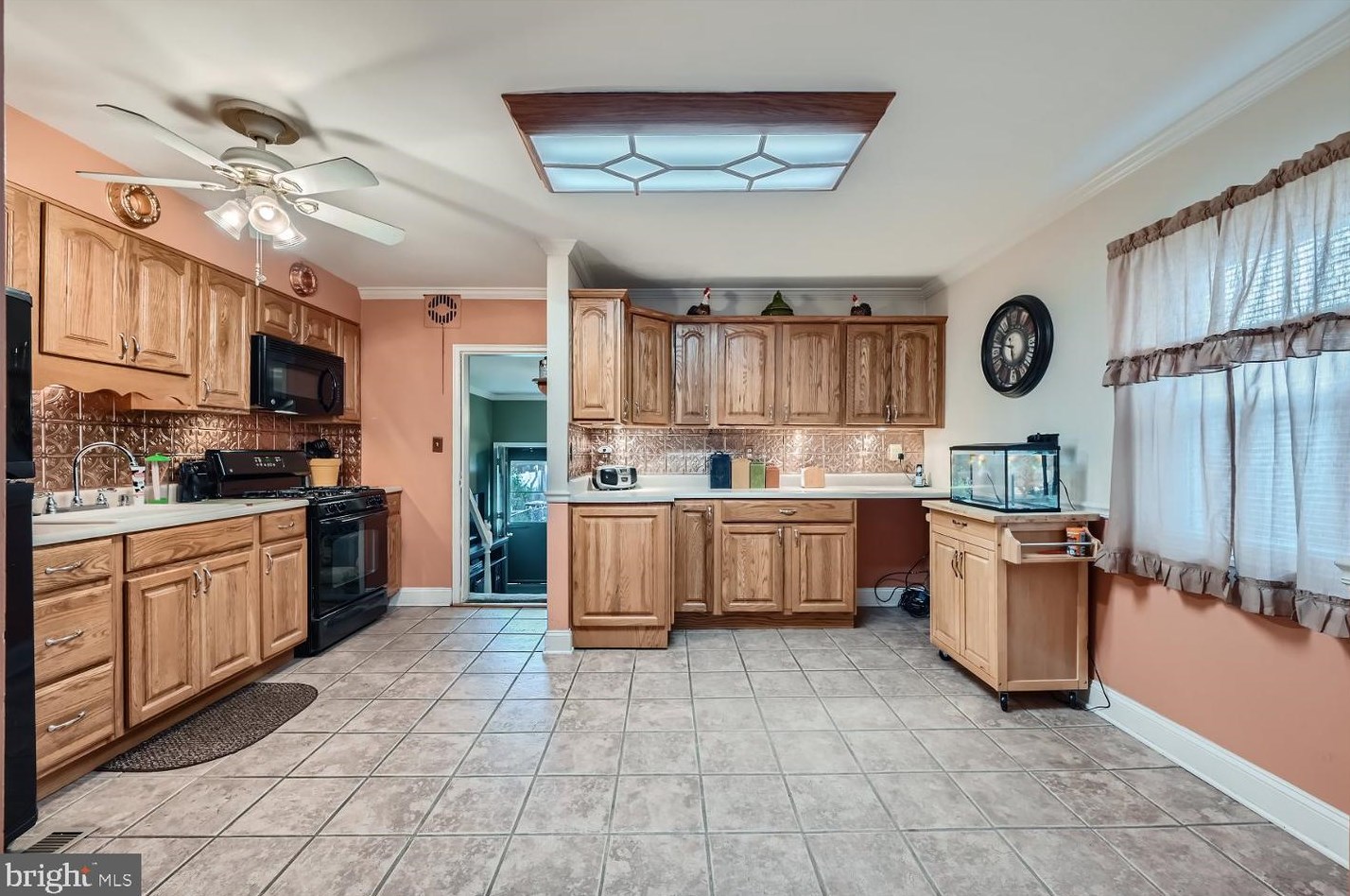 835 Jaydee Ave, Baltimore MD  21222-1334 exterior