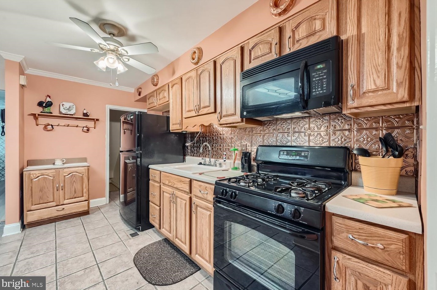 835 Jaydee Ave, Baltimore MD  21222-1334 exterior