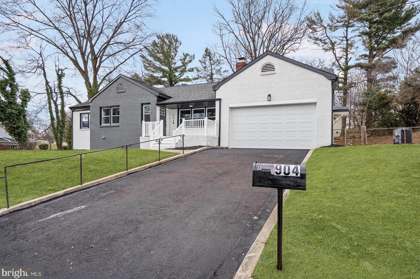 904 Stevenson Ln, Baltimore MD  21286-7916 exterior