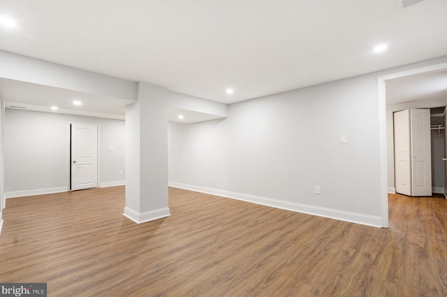 904 Stevenson Ln, Baltimore MD  21286-7916 exterior