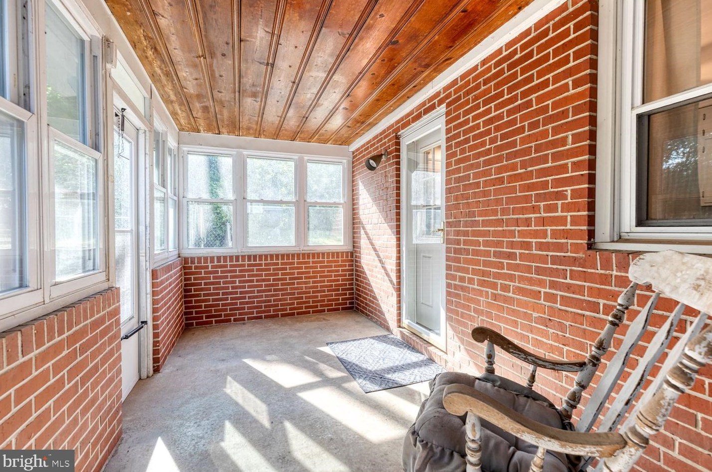 322 Savannah Rd, Baltimore MD 21221-4813 exterior